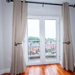 Spacious 2 Bedroom Property Close To City Centre